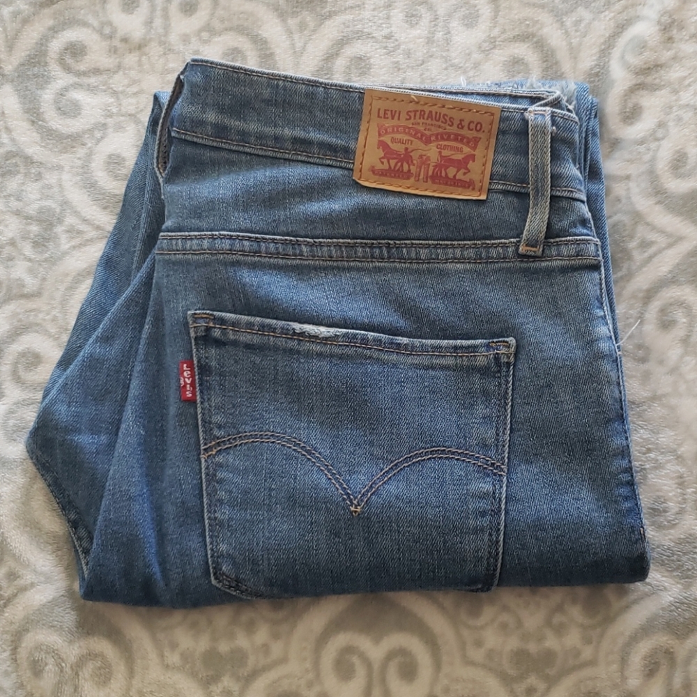 Levi 721 high rise skinny jeans size 31
